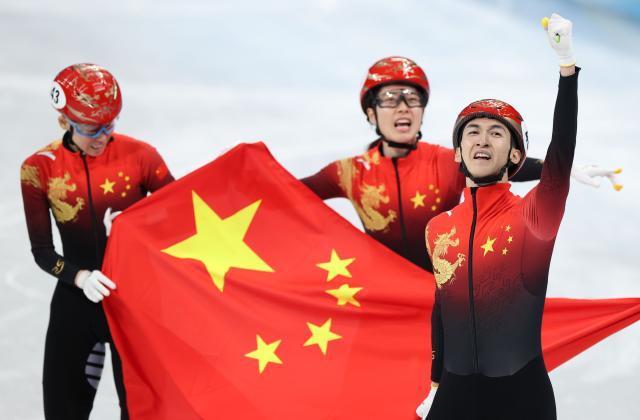 北京冬奥赛程过半 见证中国冰雪军团的划时代荣耀